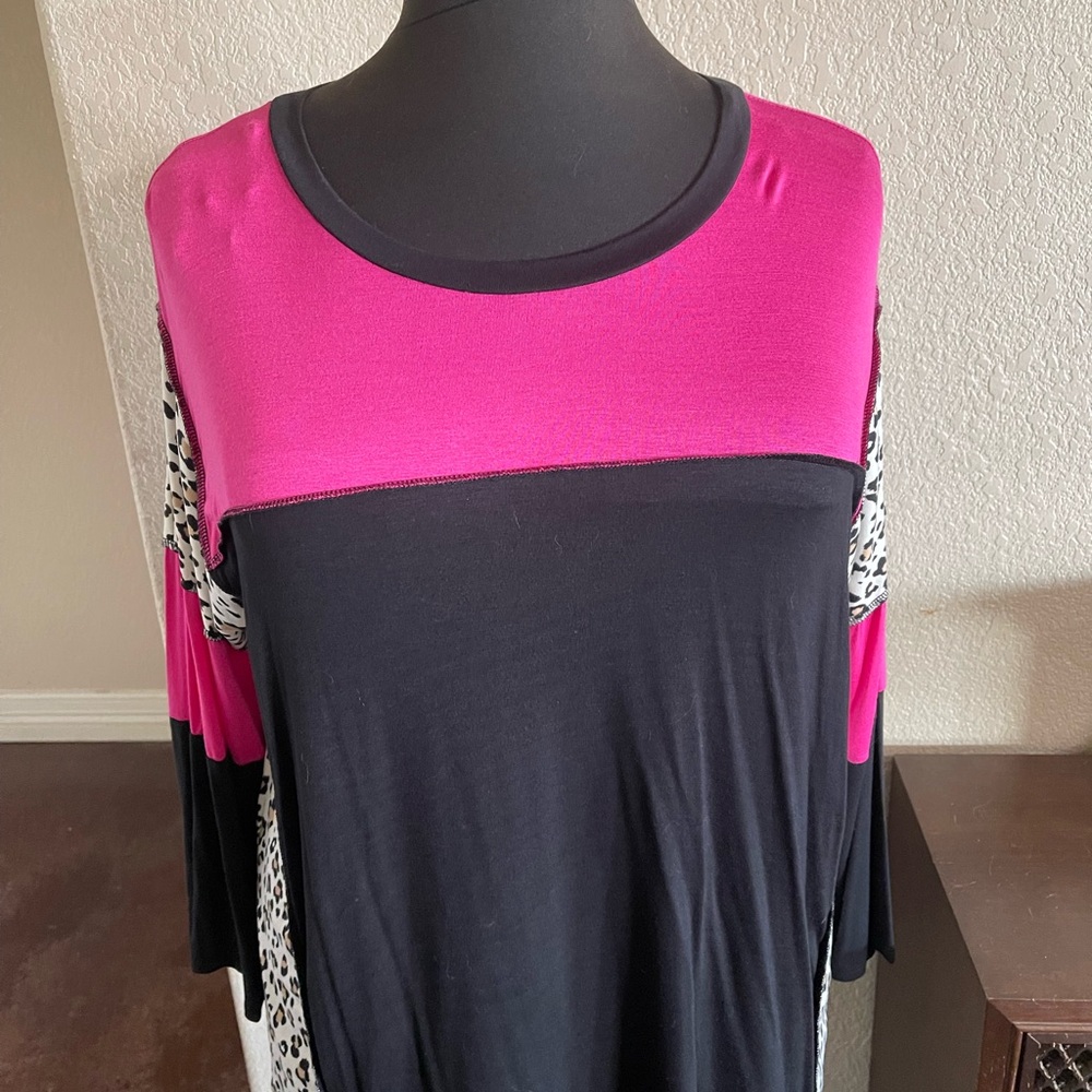 Women's Pink and Black Colorblock Top